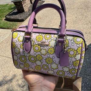 Meet your Posher, Genise